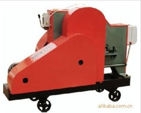 點擊查看詳細(xì)信息<br>標(biāo)題：180型槽鋼切斷機(jī) 閱讀次數(shù)：1738