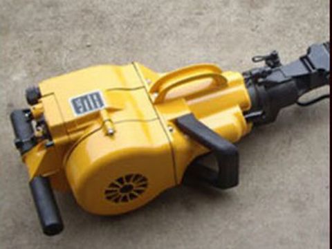 點擊查看詳細信息<br>標(biāo)題：鑿巖機 閱讀次數(shù)：1967